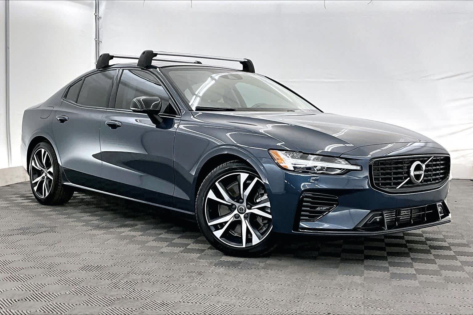 Thumbnail: 2022 Volvo S60 - 21
