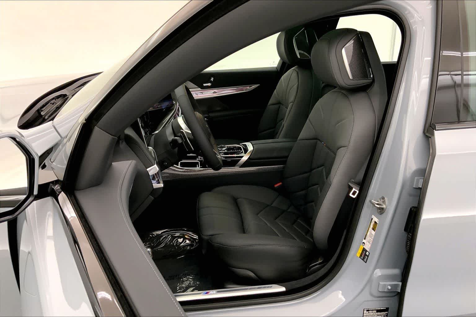 Thumbnail: 2026 BMW 7 Series - 11