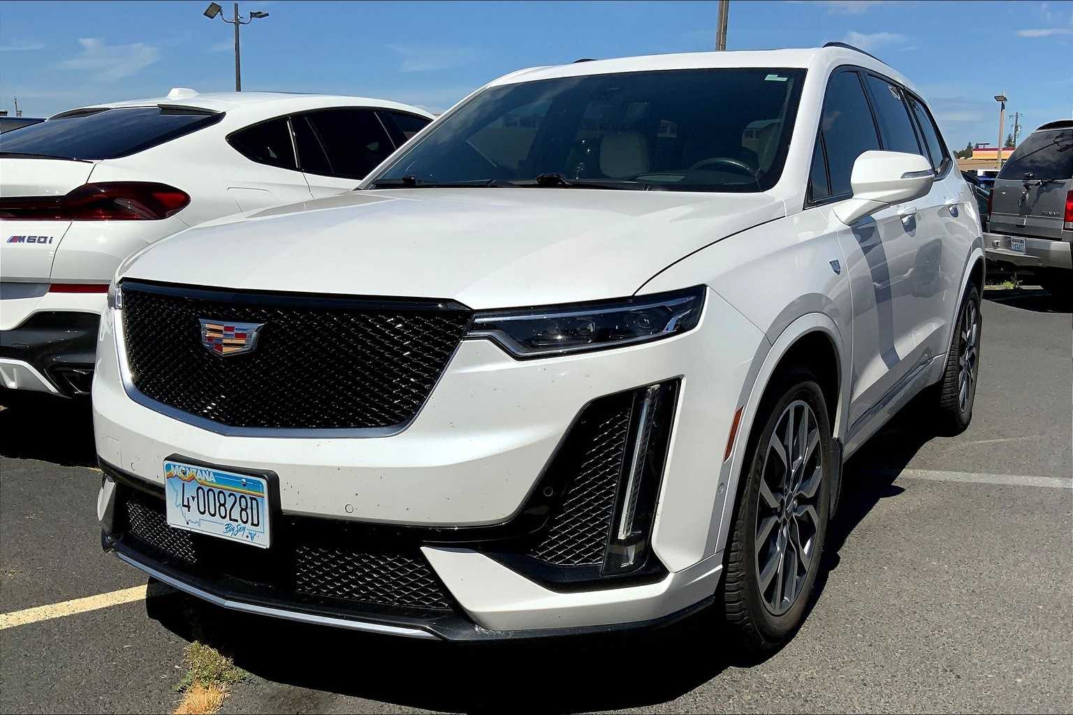 Thumbnail: 2023 Cadillac XT6 - 1