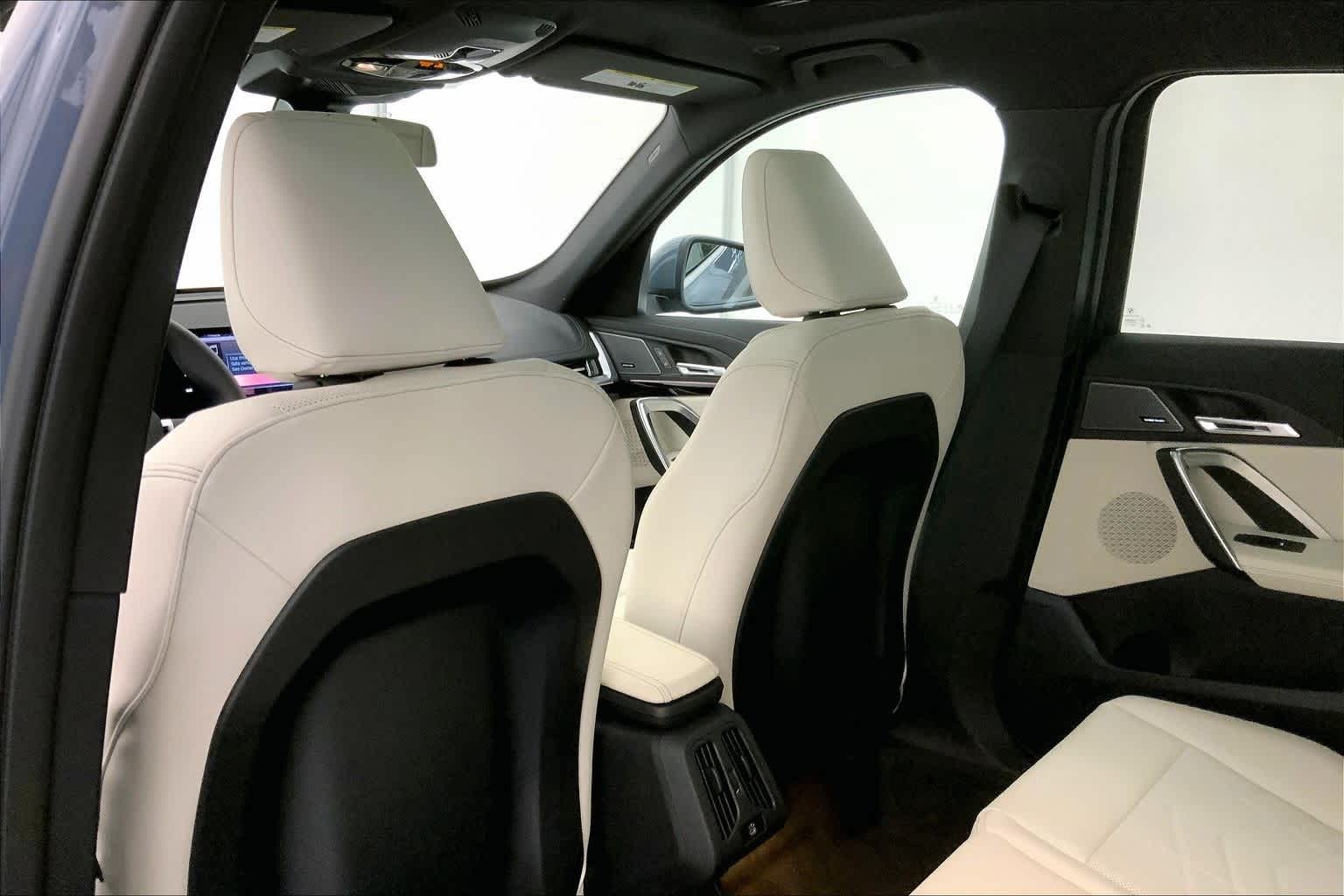 Thumbnail: 2026 BMW X1 - 12