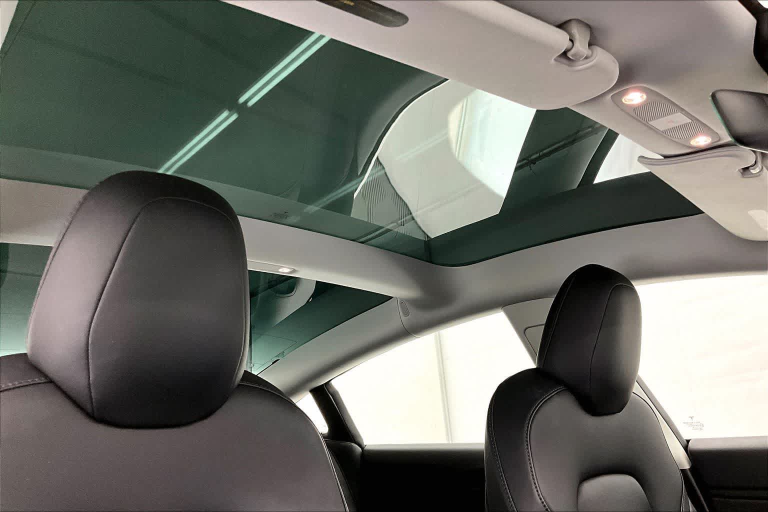 Thumbnail: 2019 Tesla Model 3 - 30