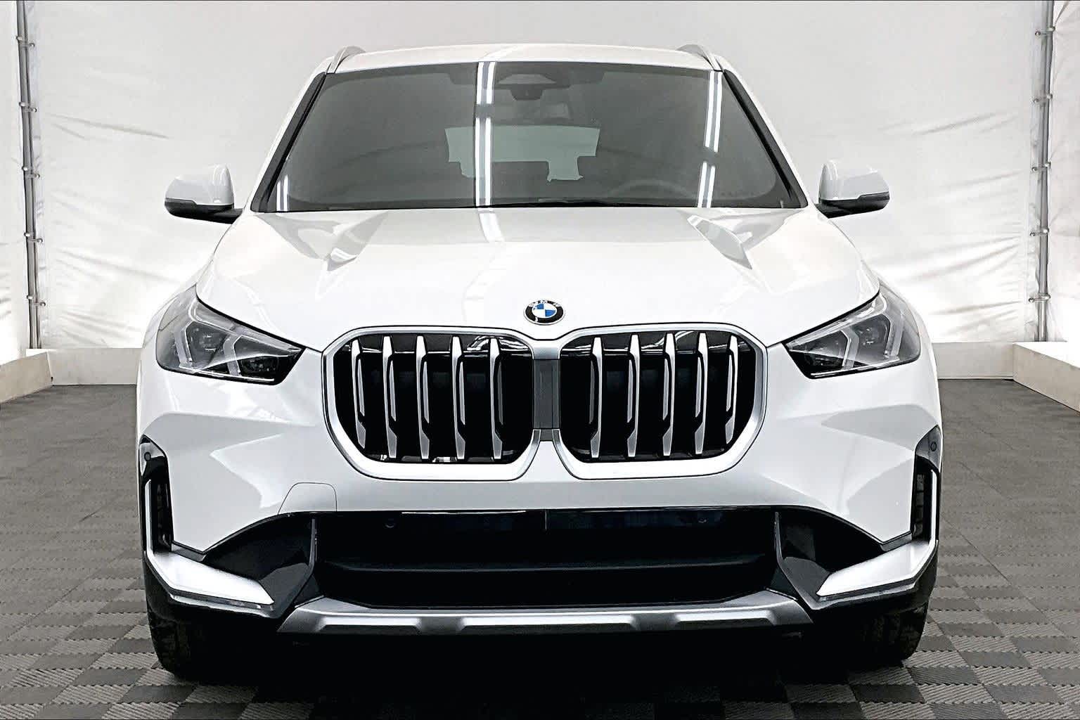 Thumbnail: 2026 BMW X1 - 6