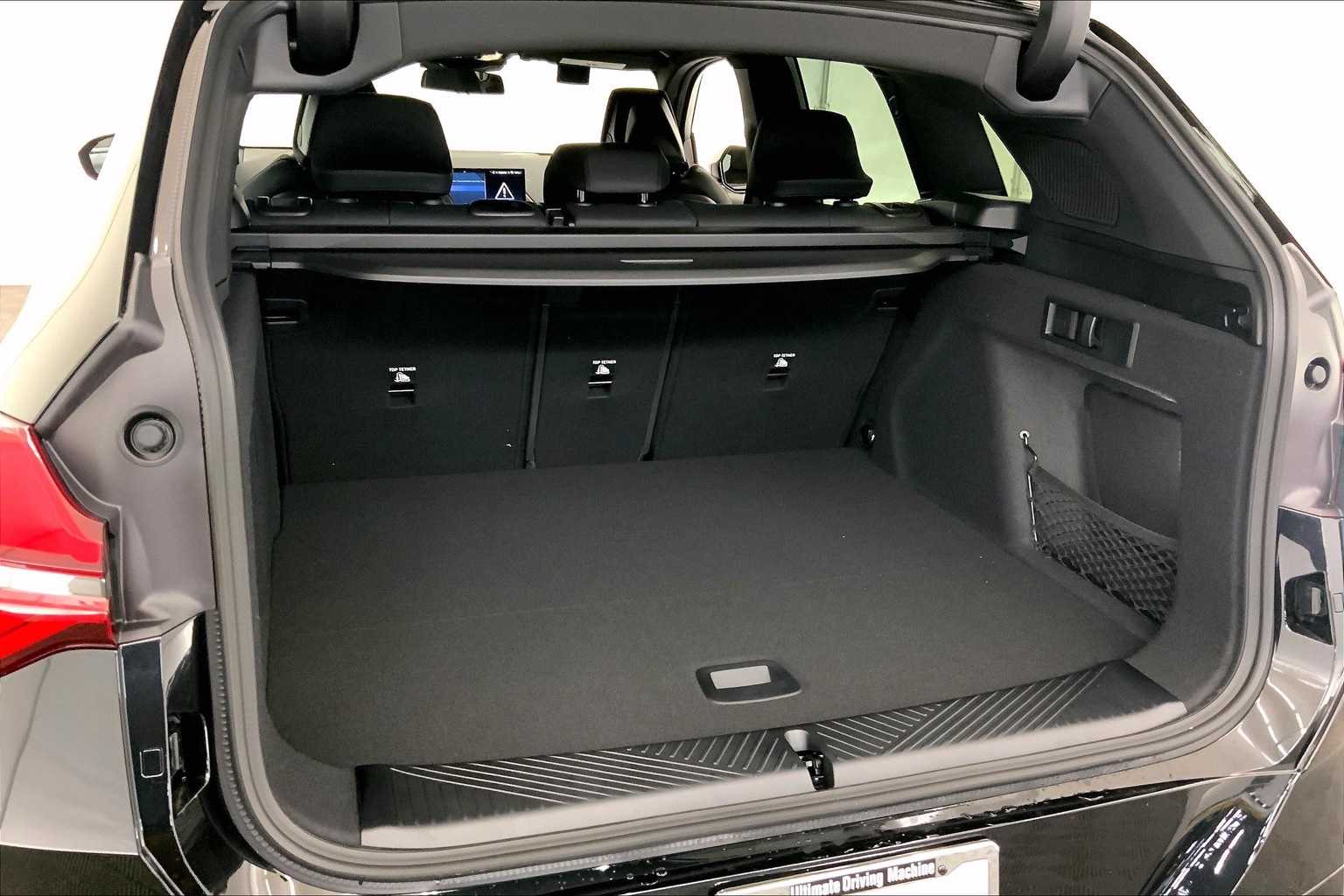 Thumbnail: 2025 BMW X3 - 19