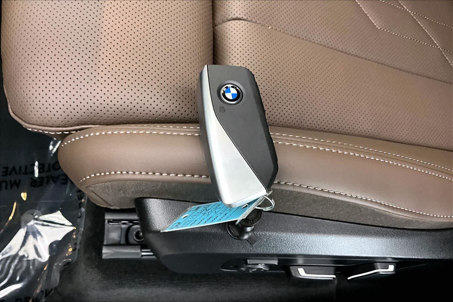 Thumbnail: 2026 BMW X3 - 20