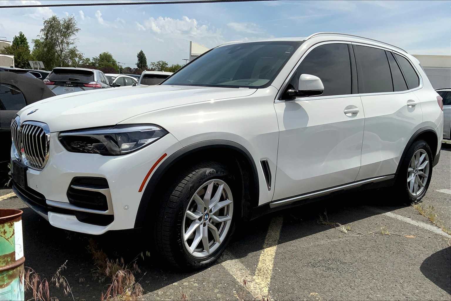 2022 BMW X5 xDrive40i Hero Image