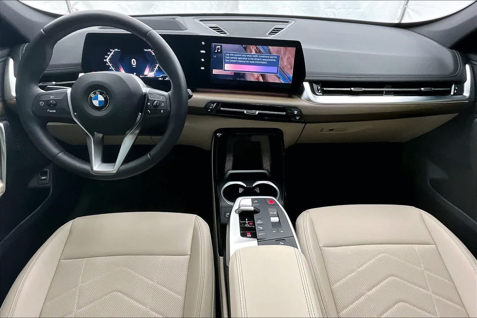 Thumbnail: 2025 BMW X1 - 10