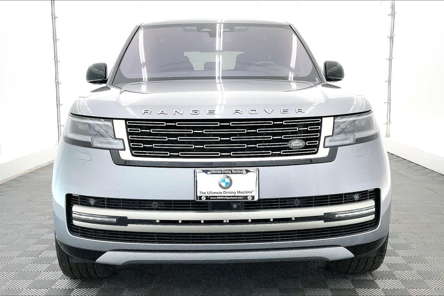 Thumbnail: 2023 Land Rover Range Rover - 6