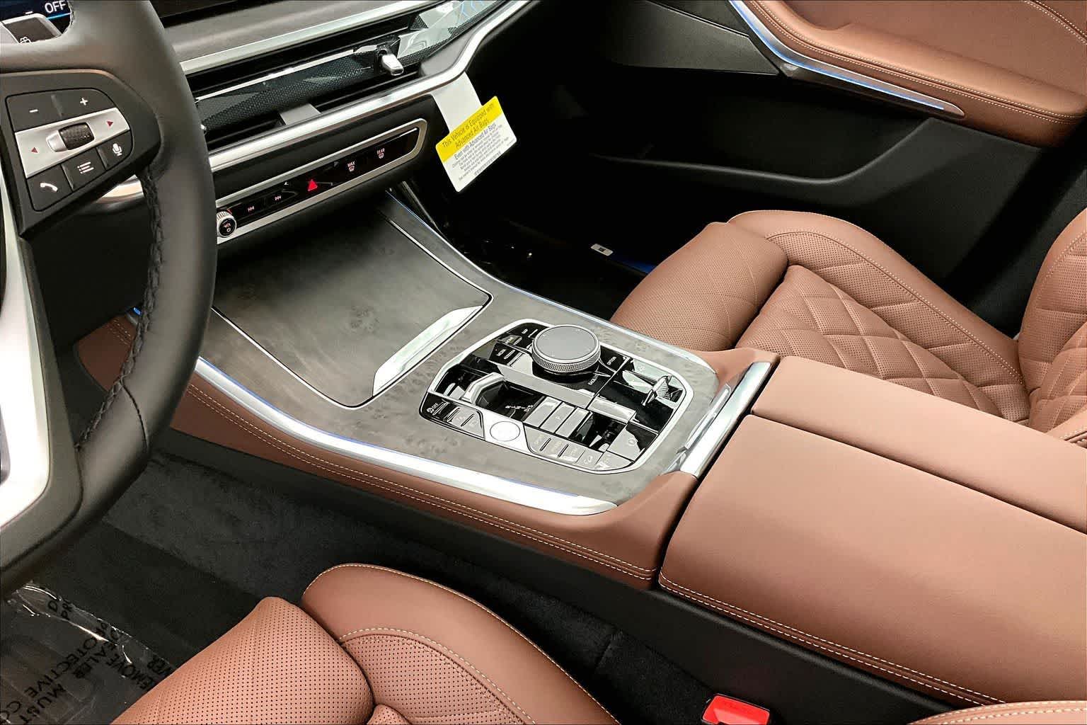 Thumbnail: 2026 BMW X5 - 17