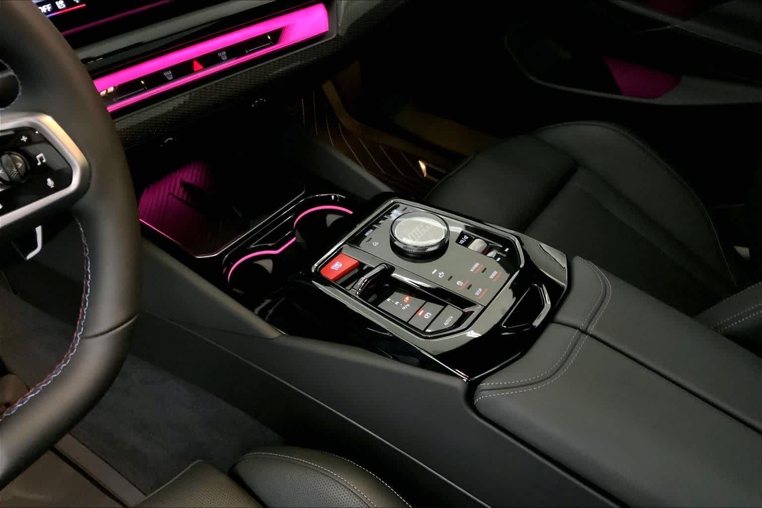 Thumbnail: 2026 BMW M5 - 16