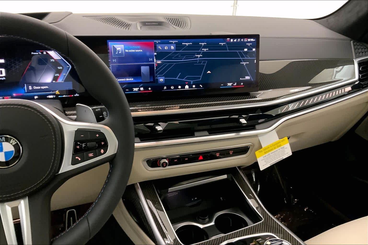 Thumbnail: 2026 BMW X7 - 16