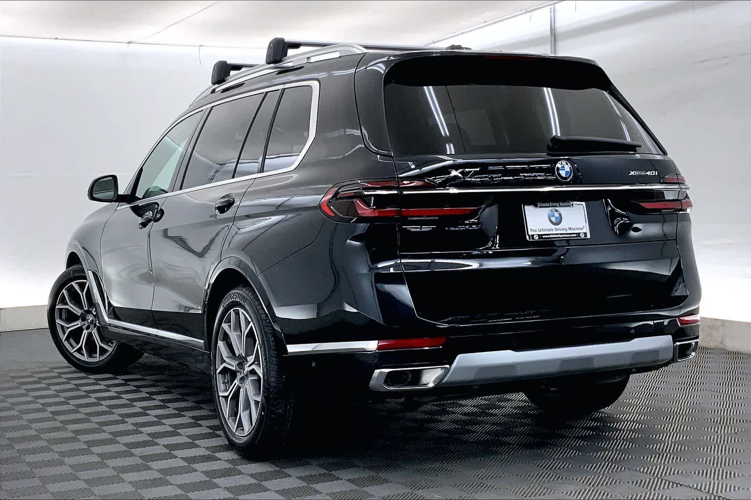 Thumbnail: 2026 BMW X7 - 4