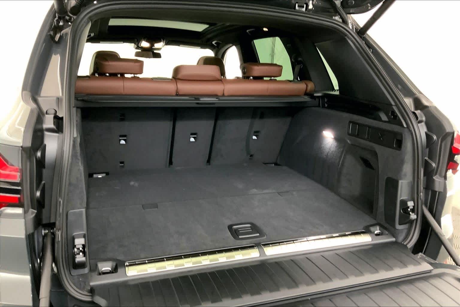 Thumbnail: 2026 BMW X5 - 19