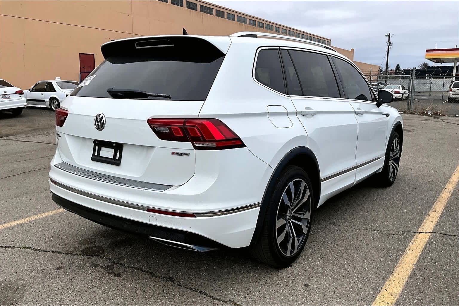 Thumbnail: 2020 Volkswagen Tiguan - 19