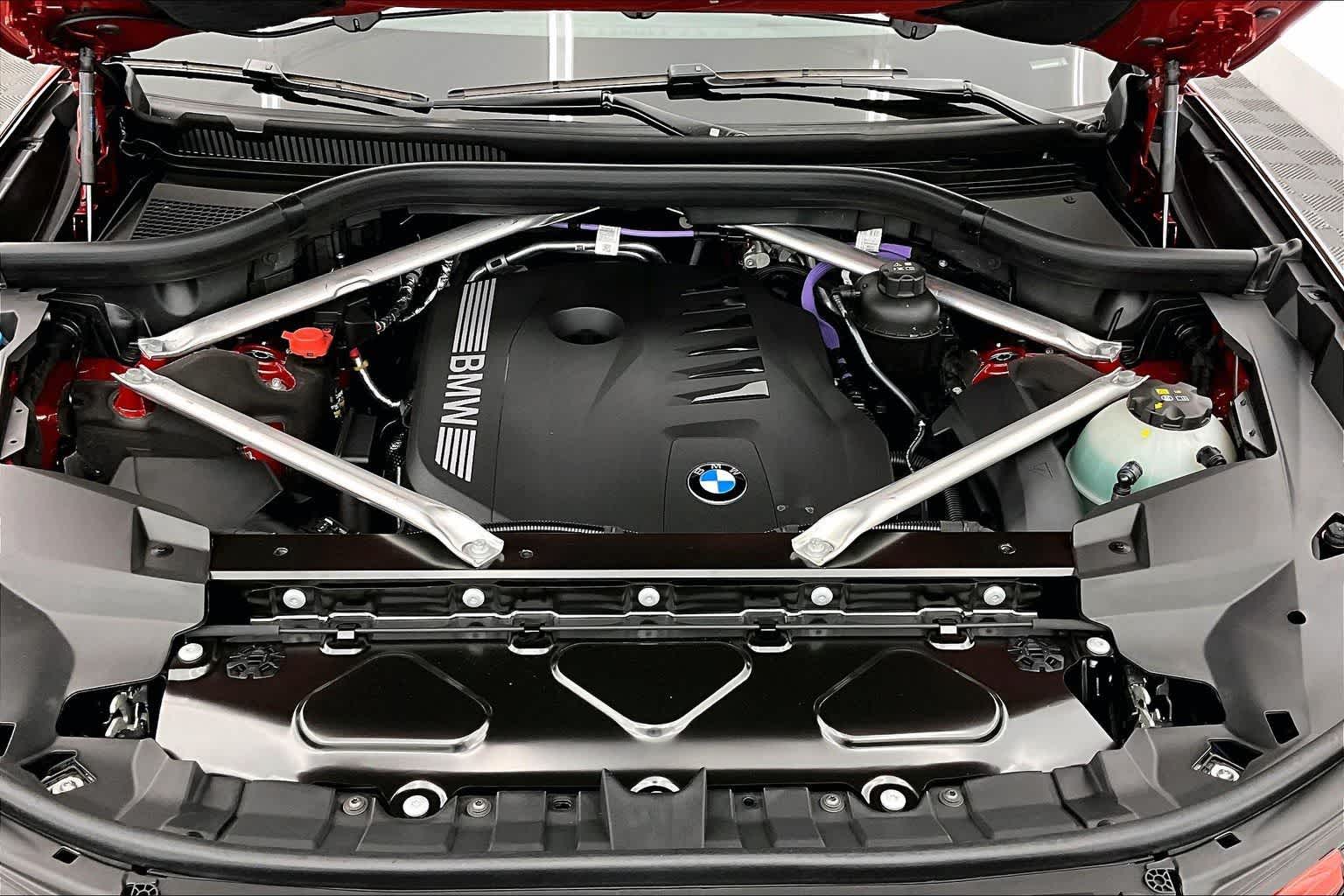 Thumbnail: 2026 BMW X7 - 9