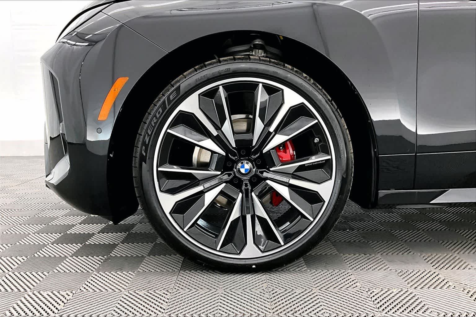 Thumbnail: 2026 BMW iX - 8