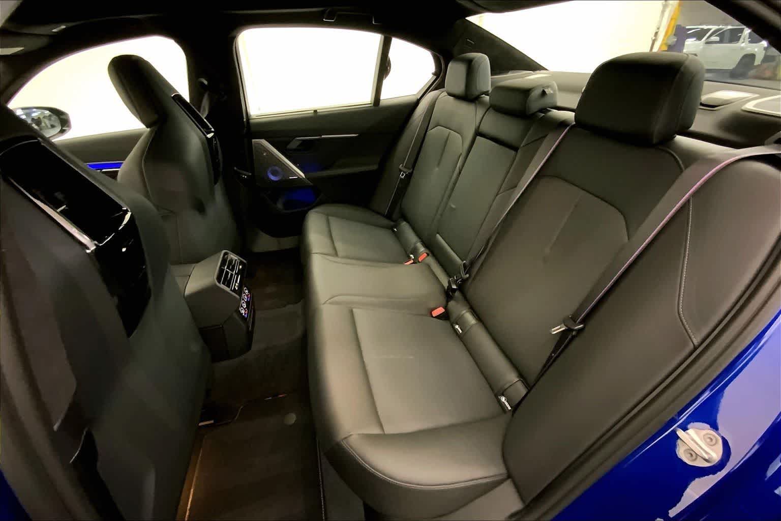 Thumbnail: 2025 BMW M5 - 29