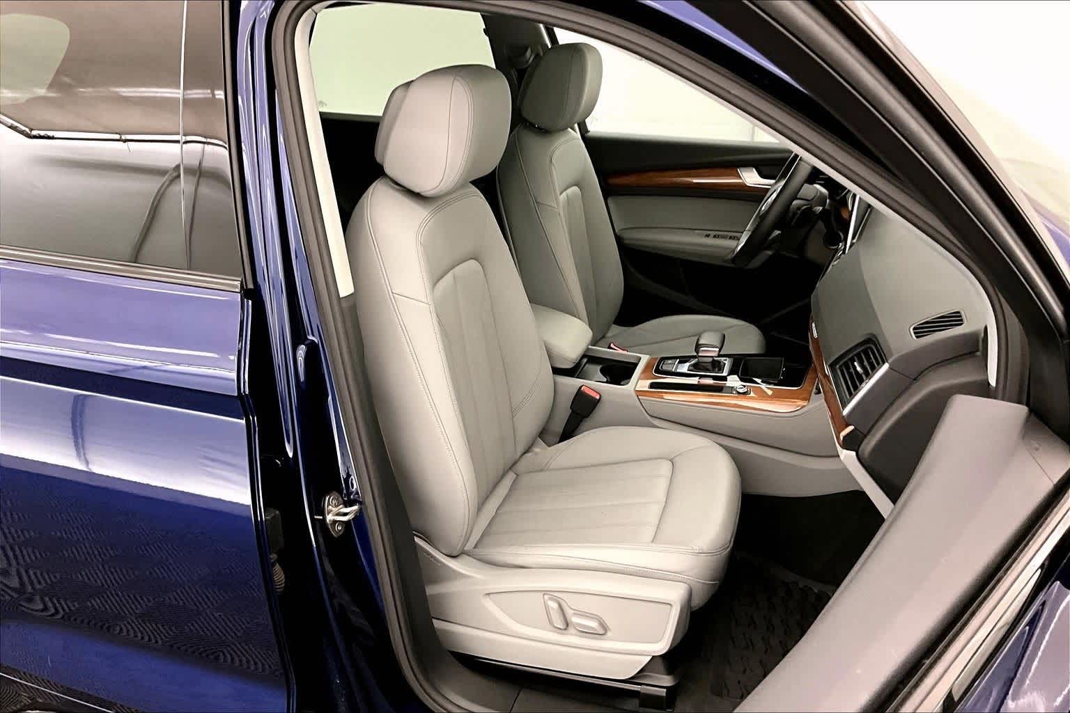 Thumbnail: 2023 Audi Q5 - 13