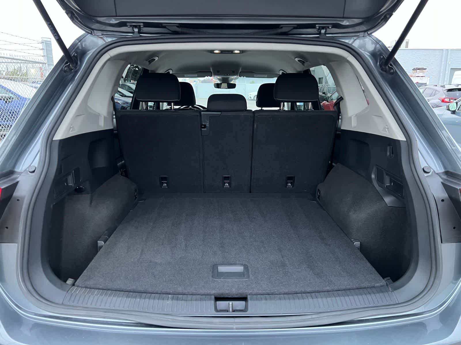 Thumbnail: 2024 Volkswagen Tiguan - 4