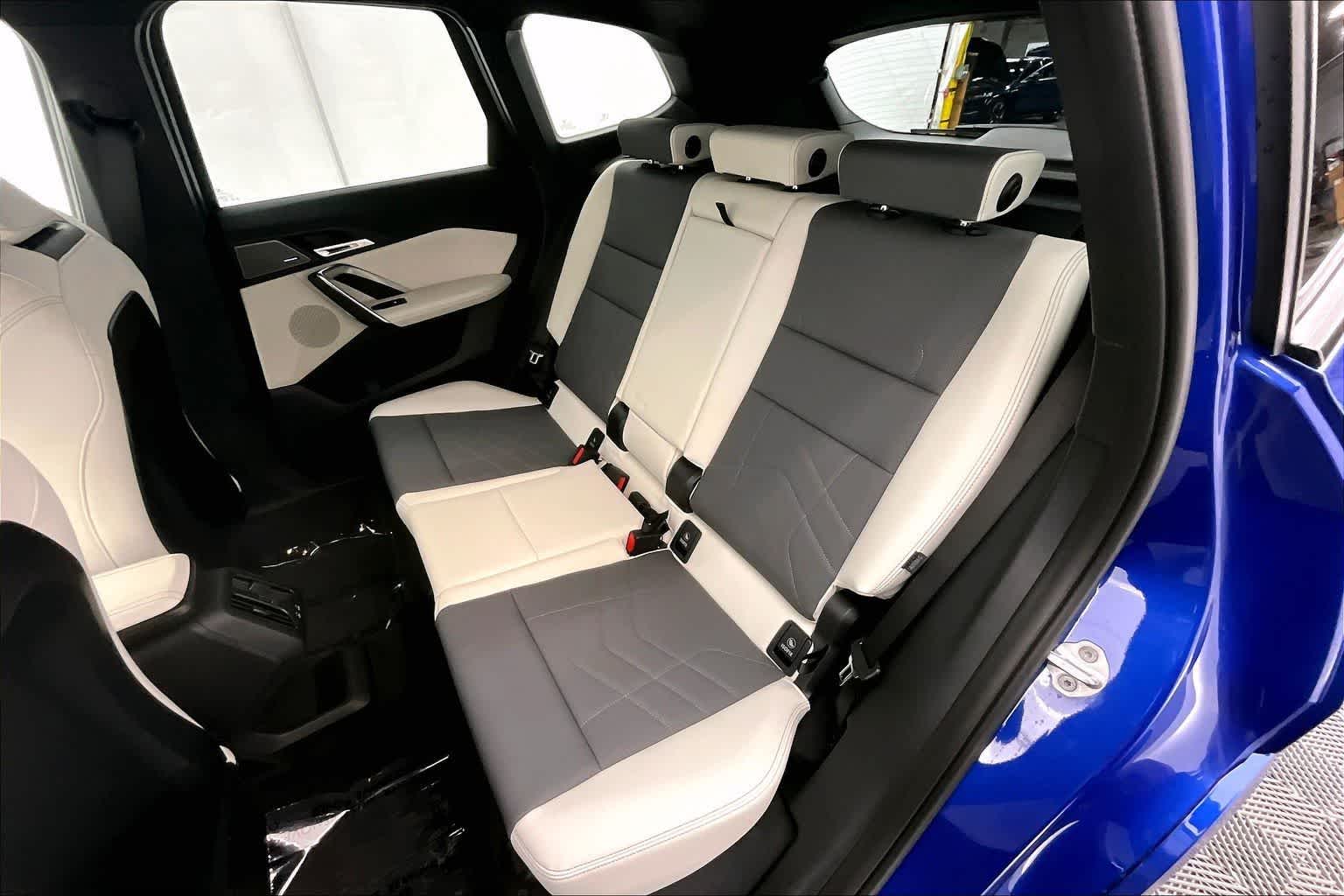 Thumbnail: 2026 BMW X1 - 13