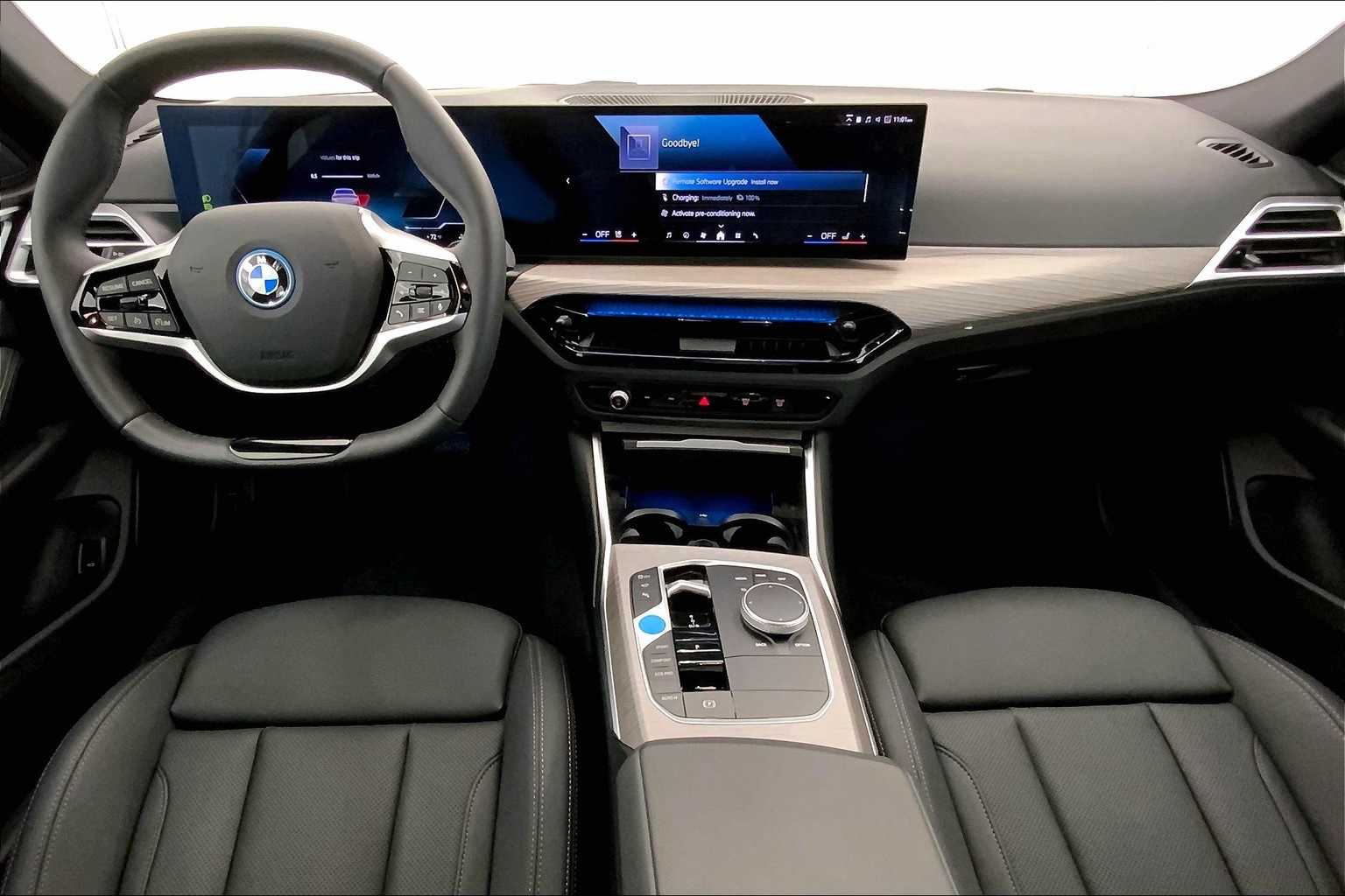 Thumbnail: 2025 BMW i4 - 10