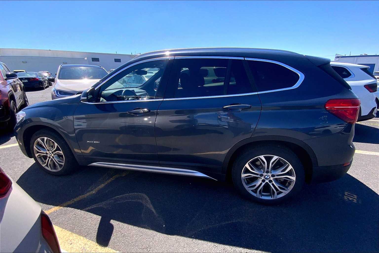 Thumbnail: 2017 BMW X1 - 3