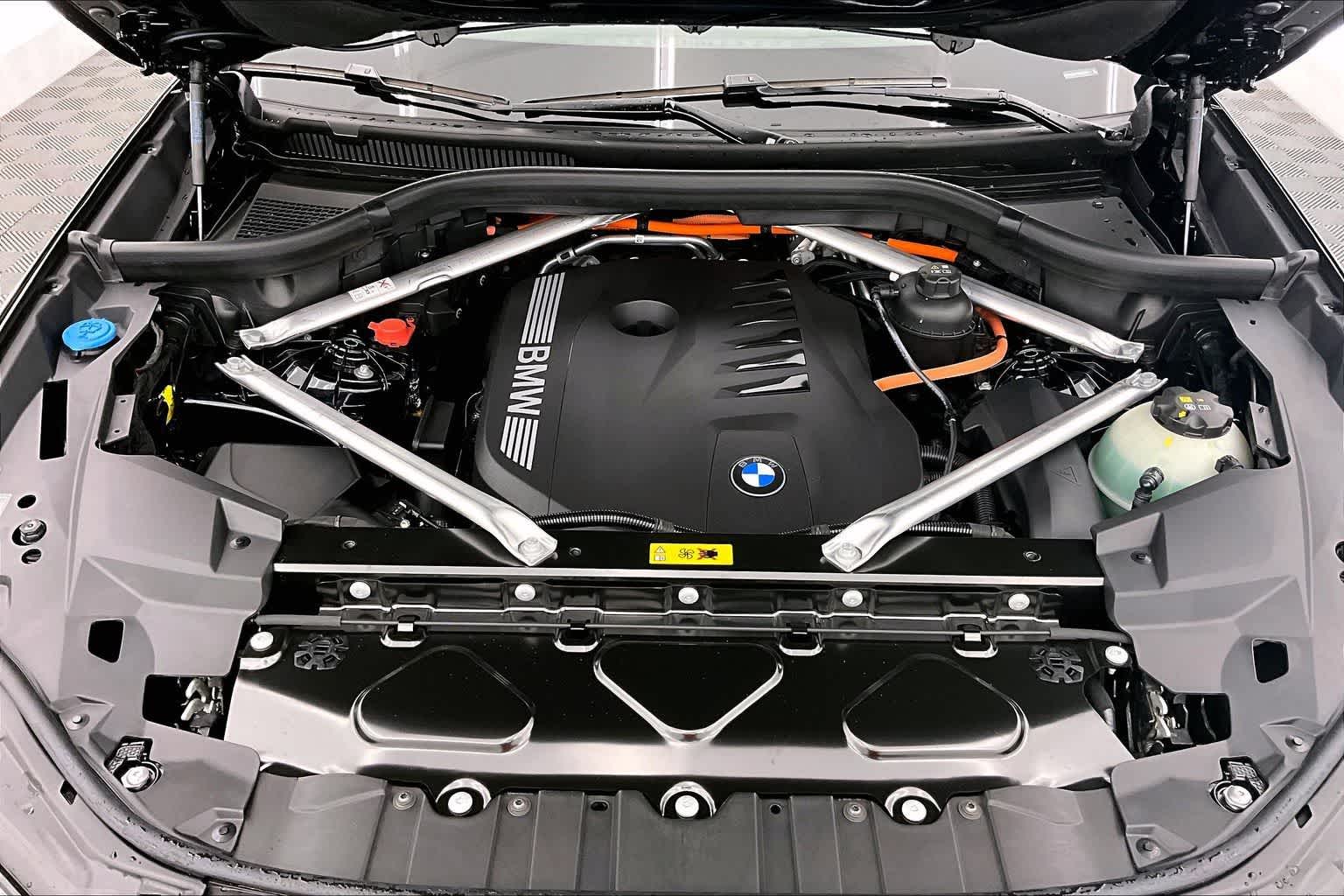 Thumbnail: 2026 BMW X5 - 9