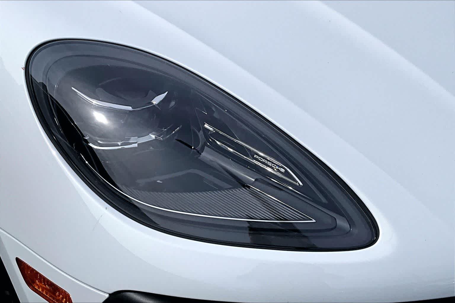 Thumbnail: 2024 Porsche Macan - 2