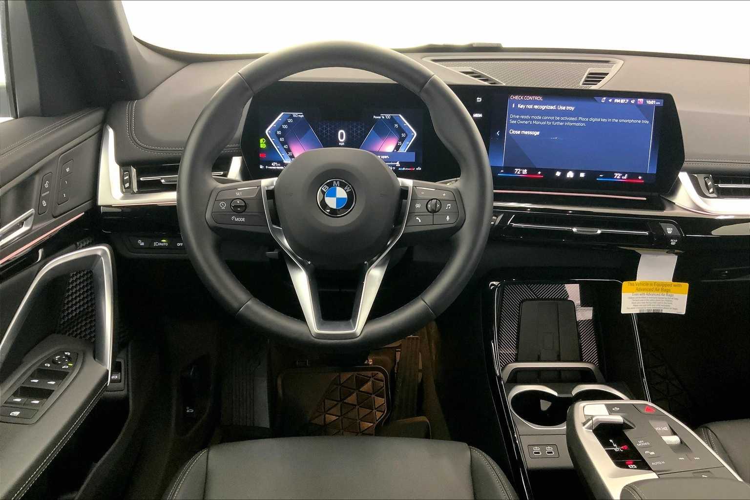 Thumbnail: 2025 BMW X1 - 14