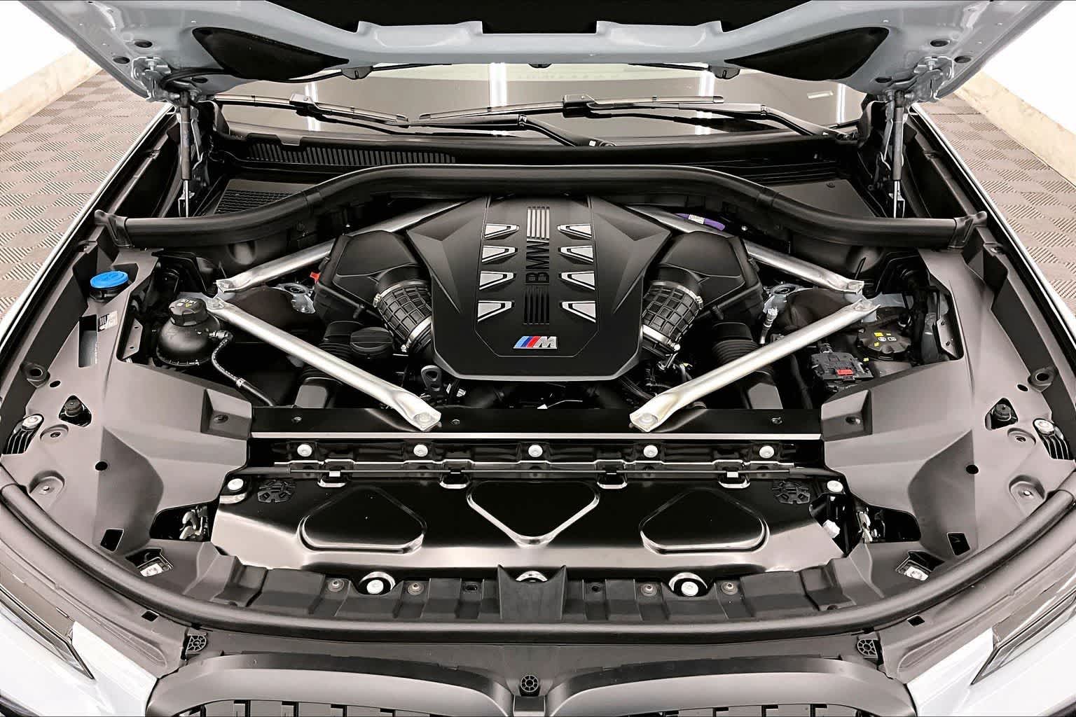 Thumbnail: 2026 BMW X7 - 9