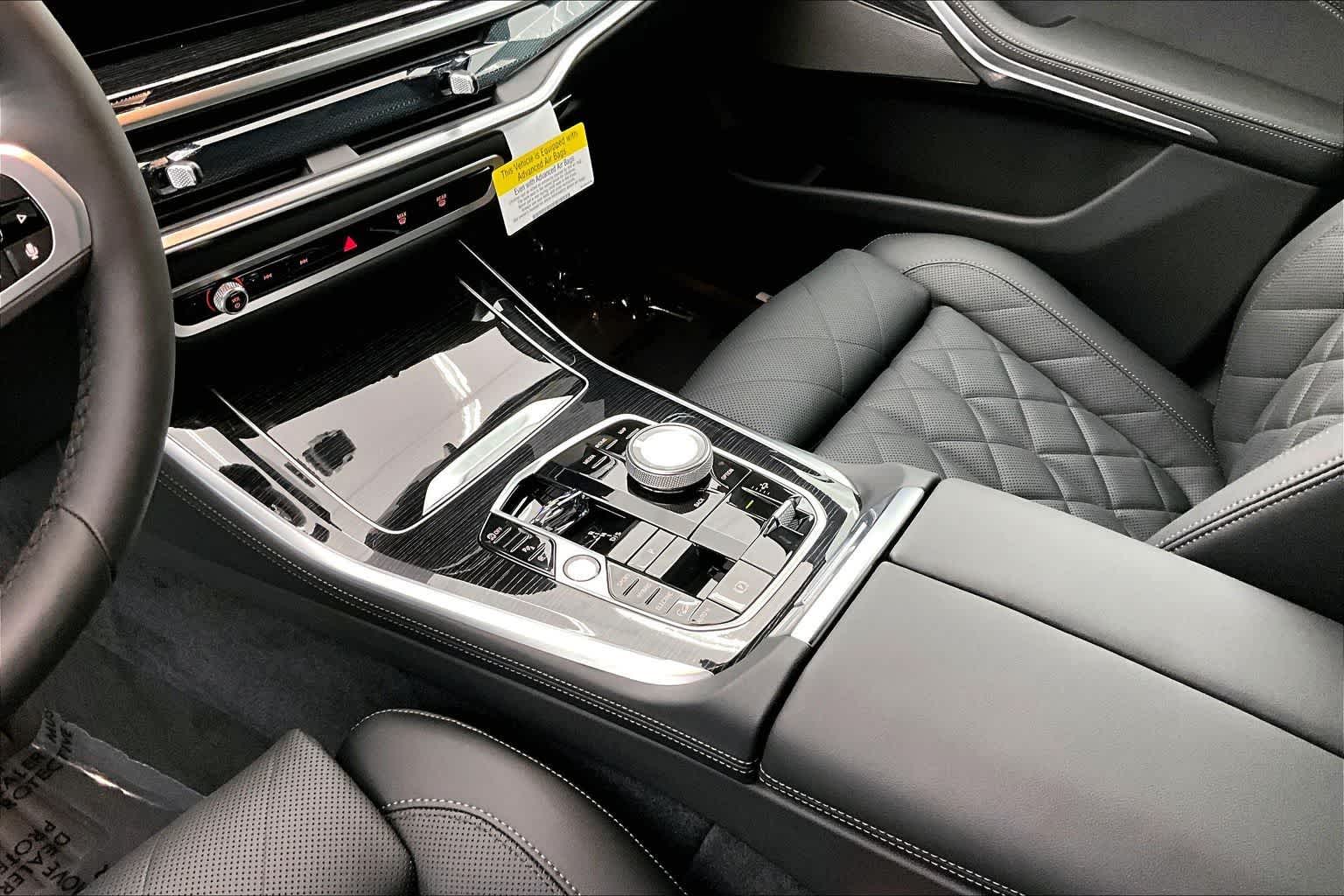 Thumbnail: 2026 BMW X5 - 17