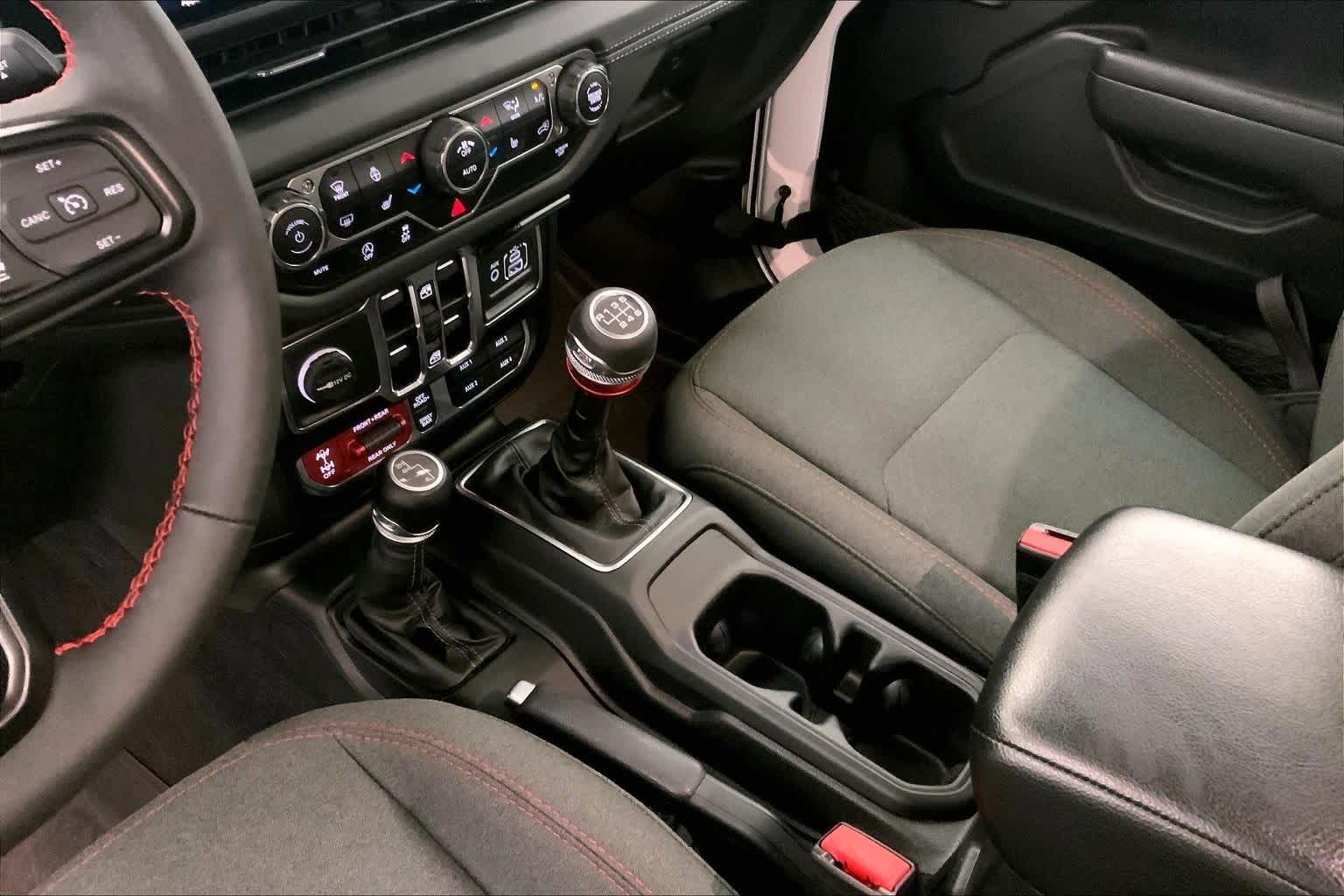 Thumbnail: 2024 Jeep Wrangler - 16