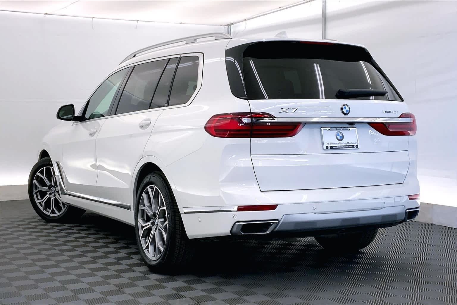 Thumbnail: 2021 BMW X7 - 4