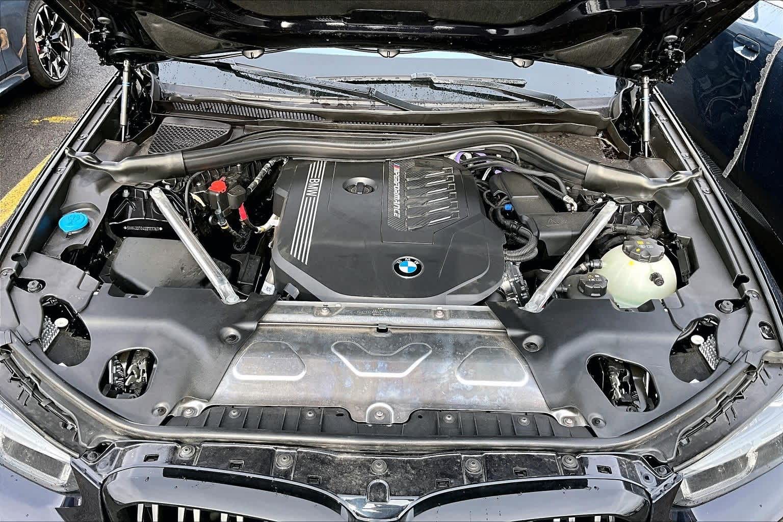 Thumbnail: 2025 BMW X4 - 9