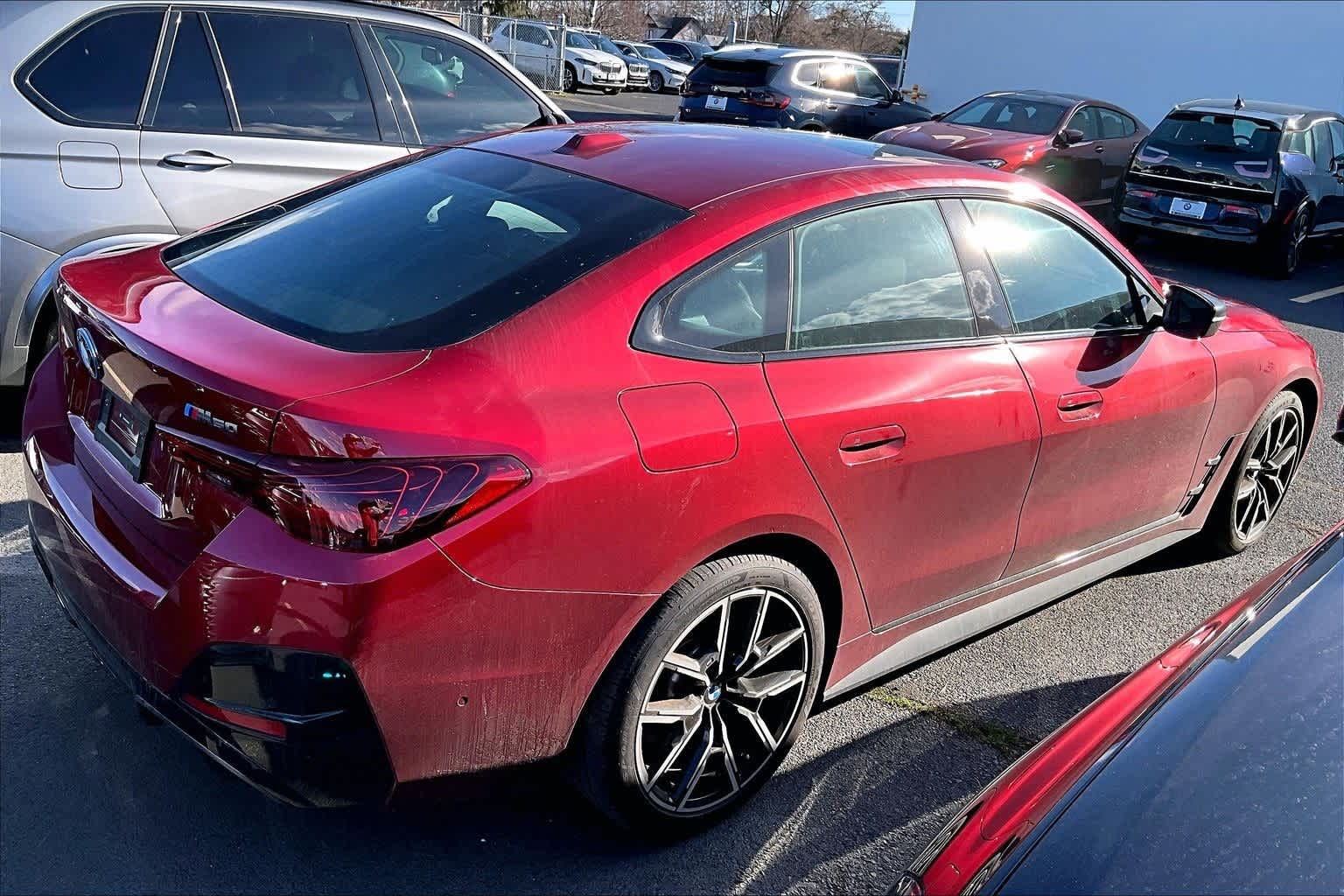 Thumbnail: 2025 BMW i4 - 9