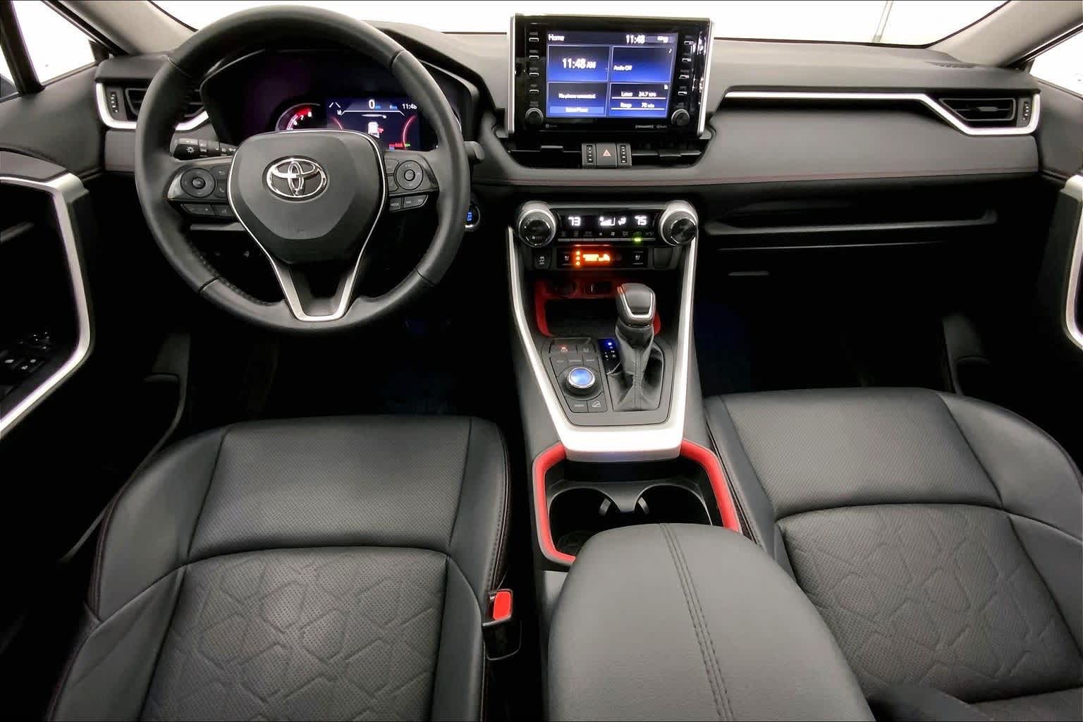 Thumbnail: 2021 Toyota RAV4 - 10