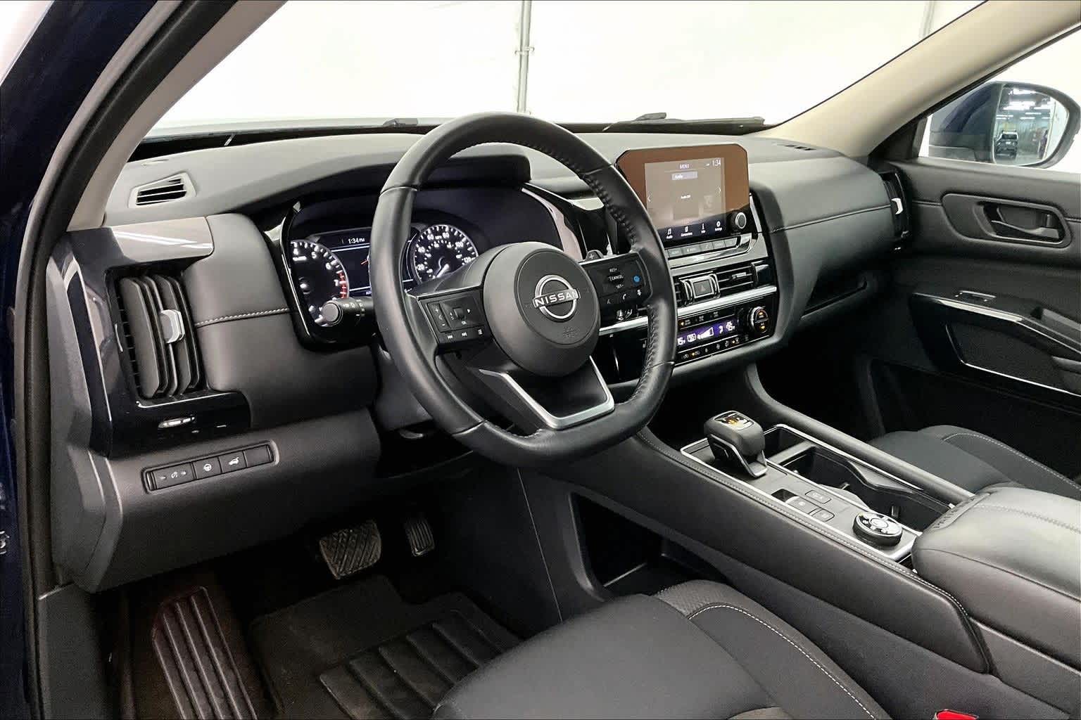 Thumbnail: 2025 Nissan Pathfinder - 2