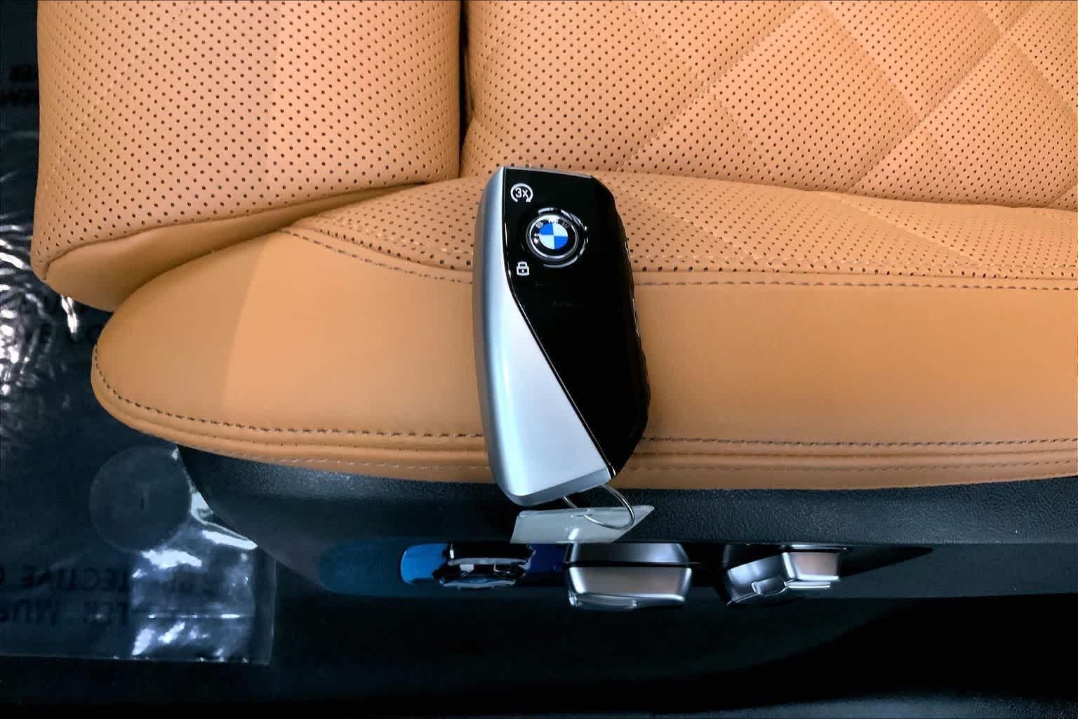 Thumbnail: 2026 BMW X7 - 20