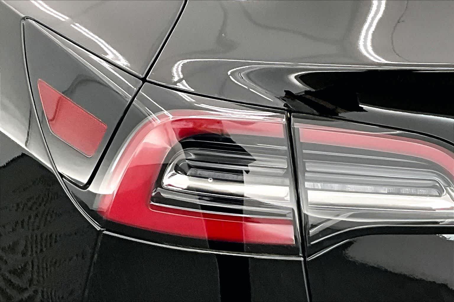 Thumbnail: 2019 Tesla Model 3 - 32