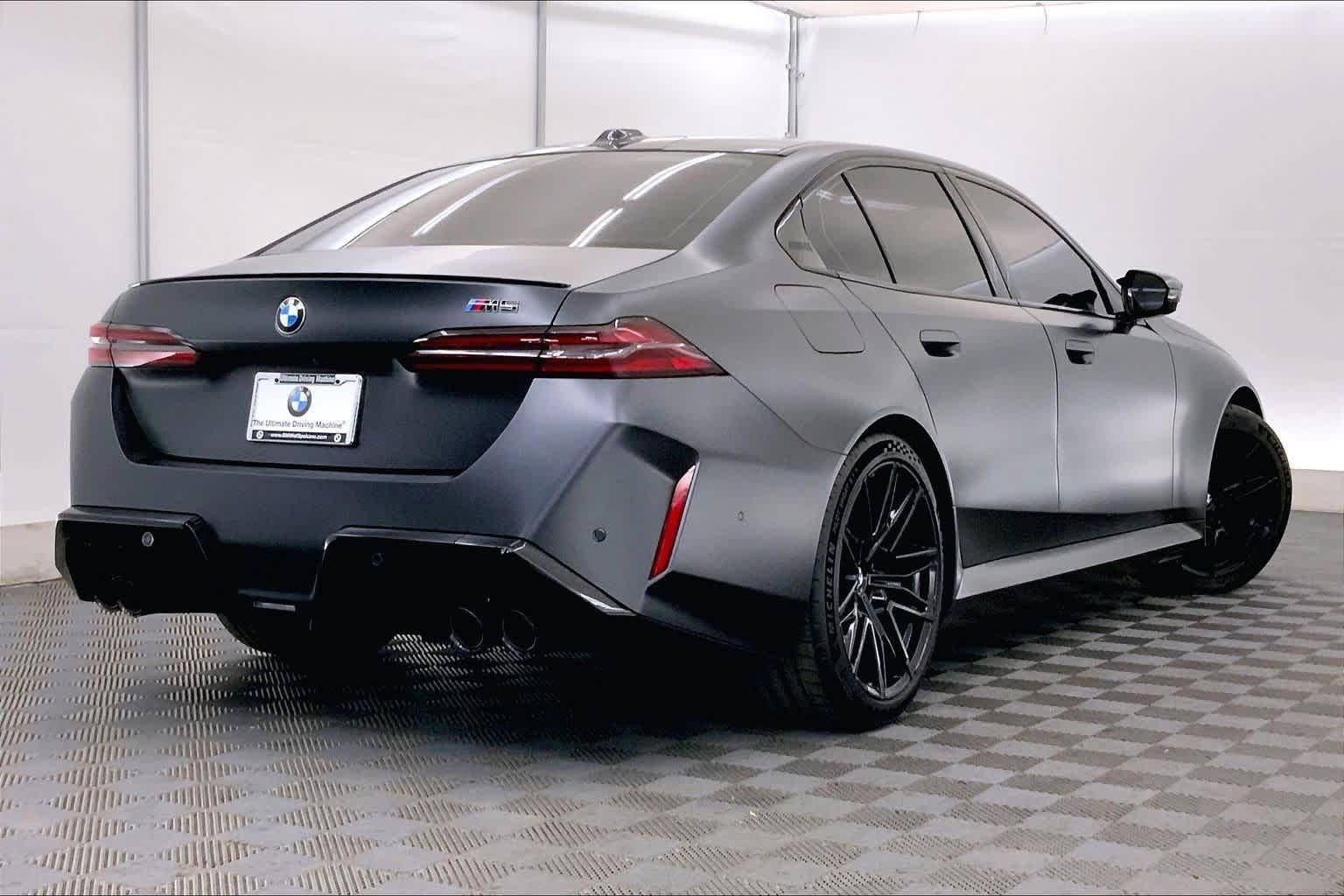 Thumbnail: 2026 BMW M5 - 22