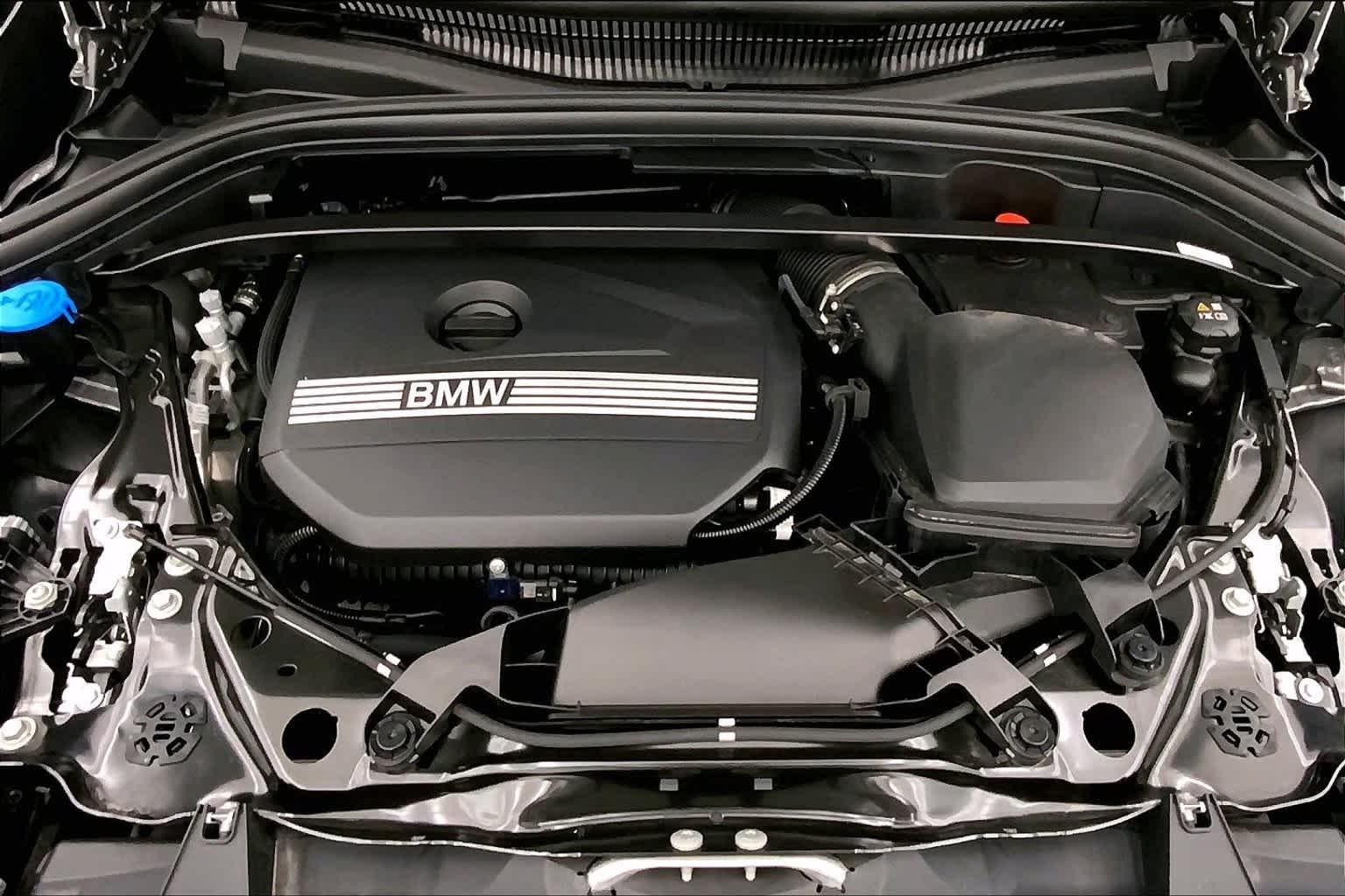 2025 BMW X1 xDrive28i 9