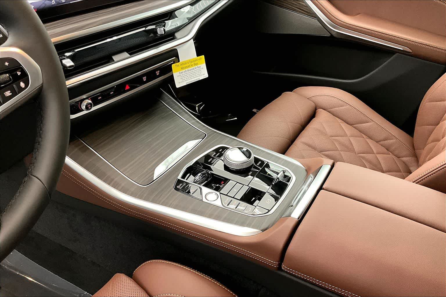 Thumbnail: 2026 BMW X5 - 17