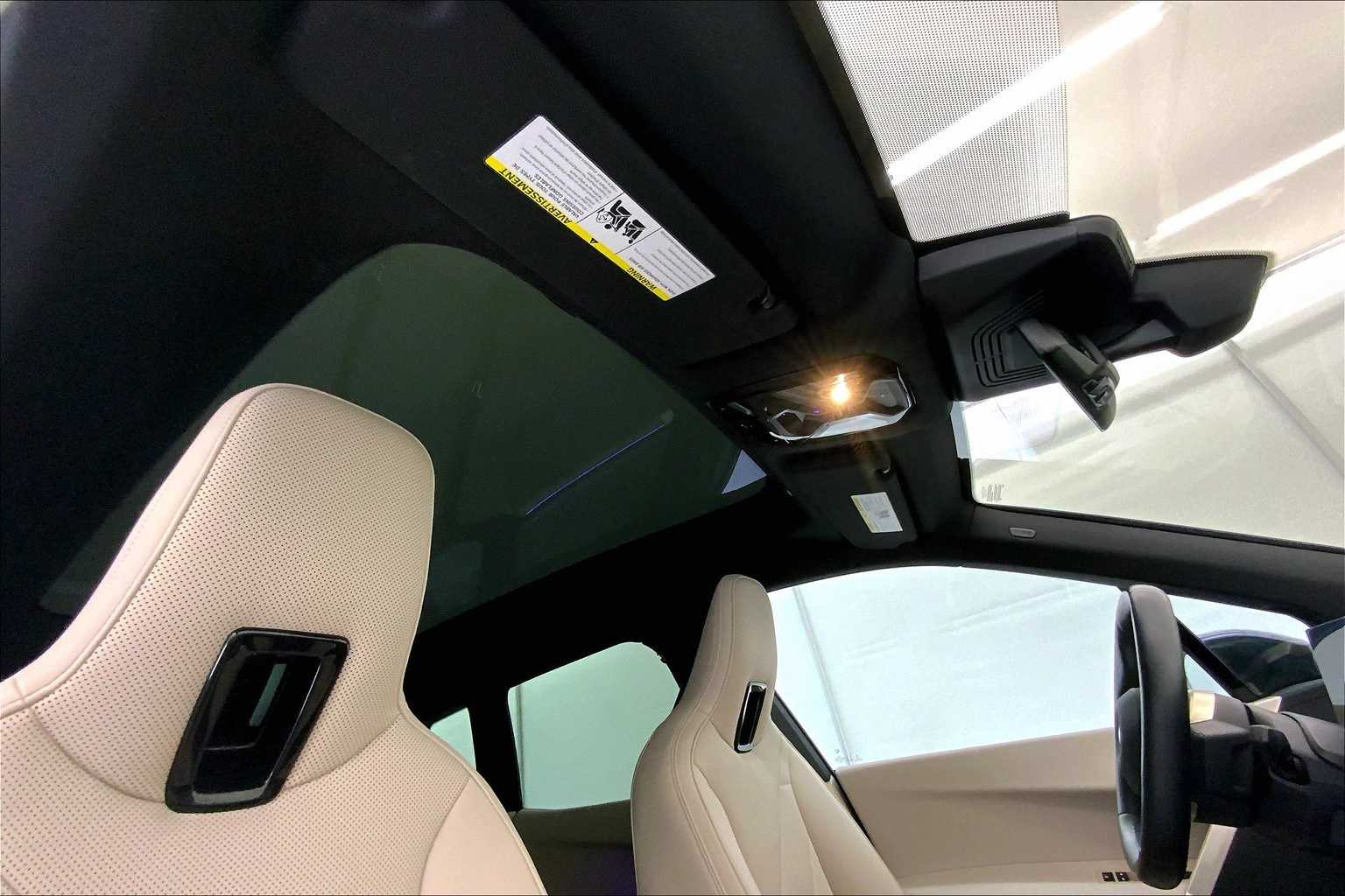 Thumbnail: 2024 BMW iX - 30