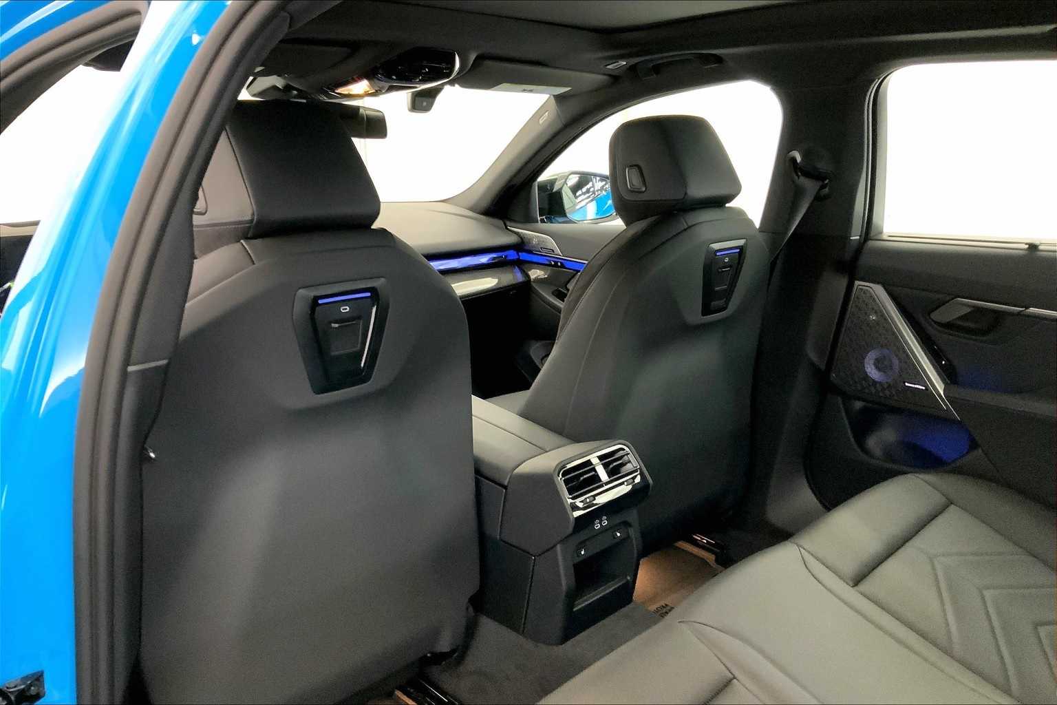 Thumbnail: 2025 BMW i5 - 12