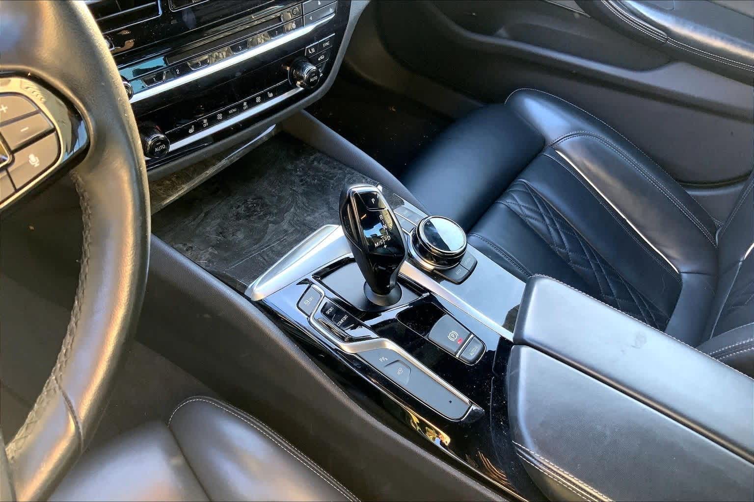 Thumbnail: 2017 BMW 5 Series - 17