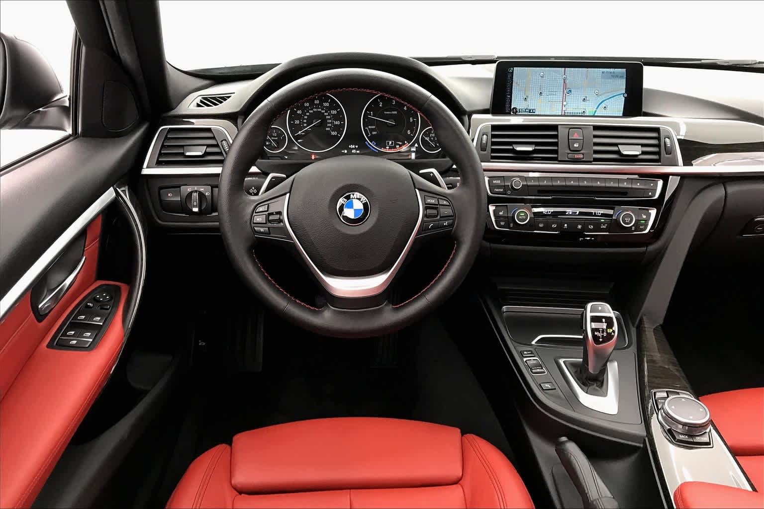 Thumbnail: 2016 BMW 3 Series - 4