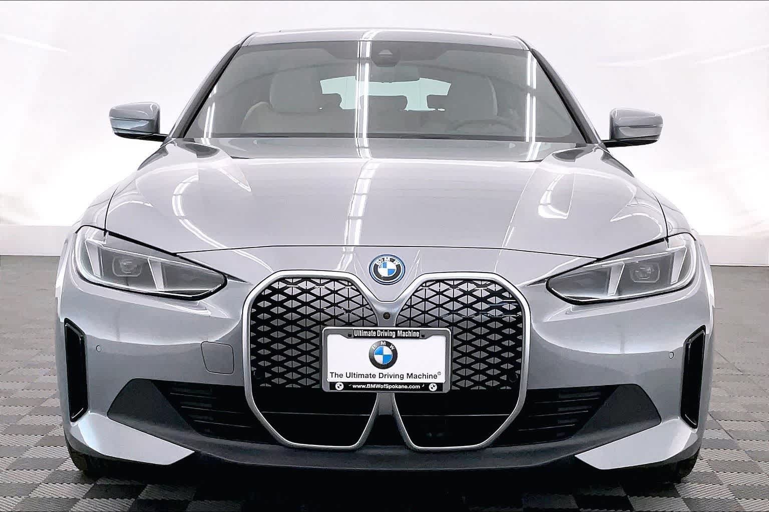 Thumbnail: 2025 BMW i4 - 6