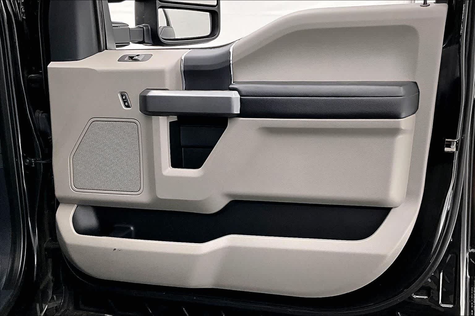 Thumbnail: 2022 Ford F-250 - 28