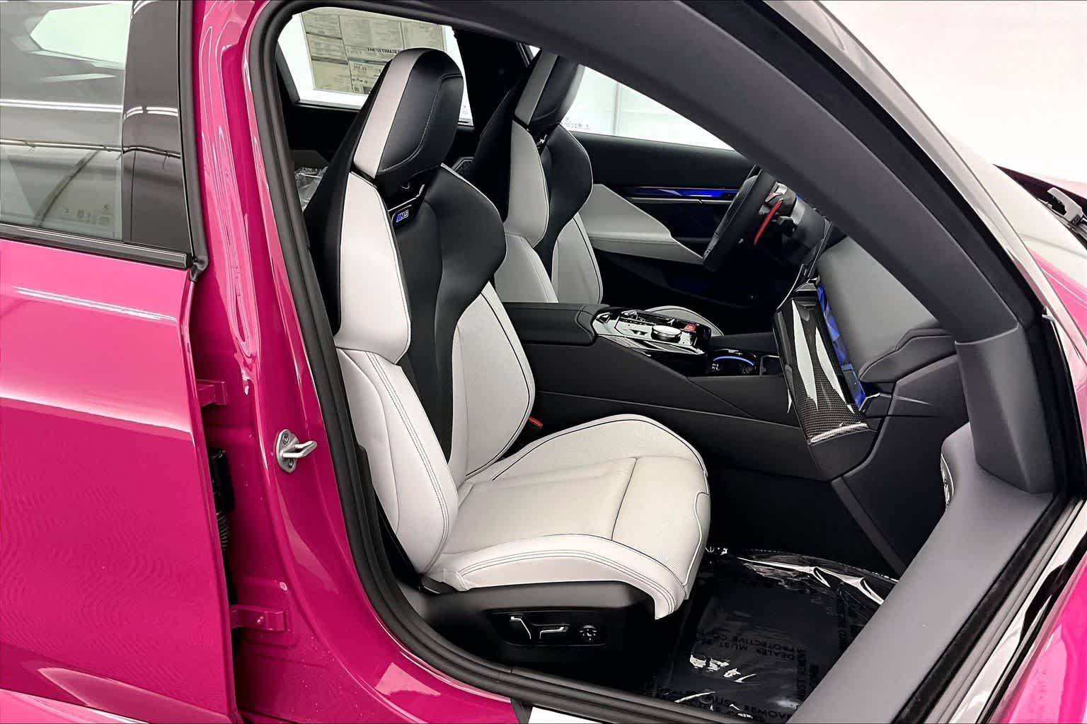 Thumbnail: 2026 BMW M5 - 14