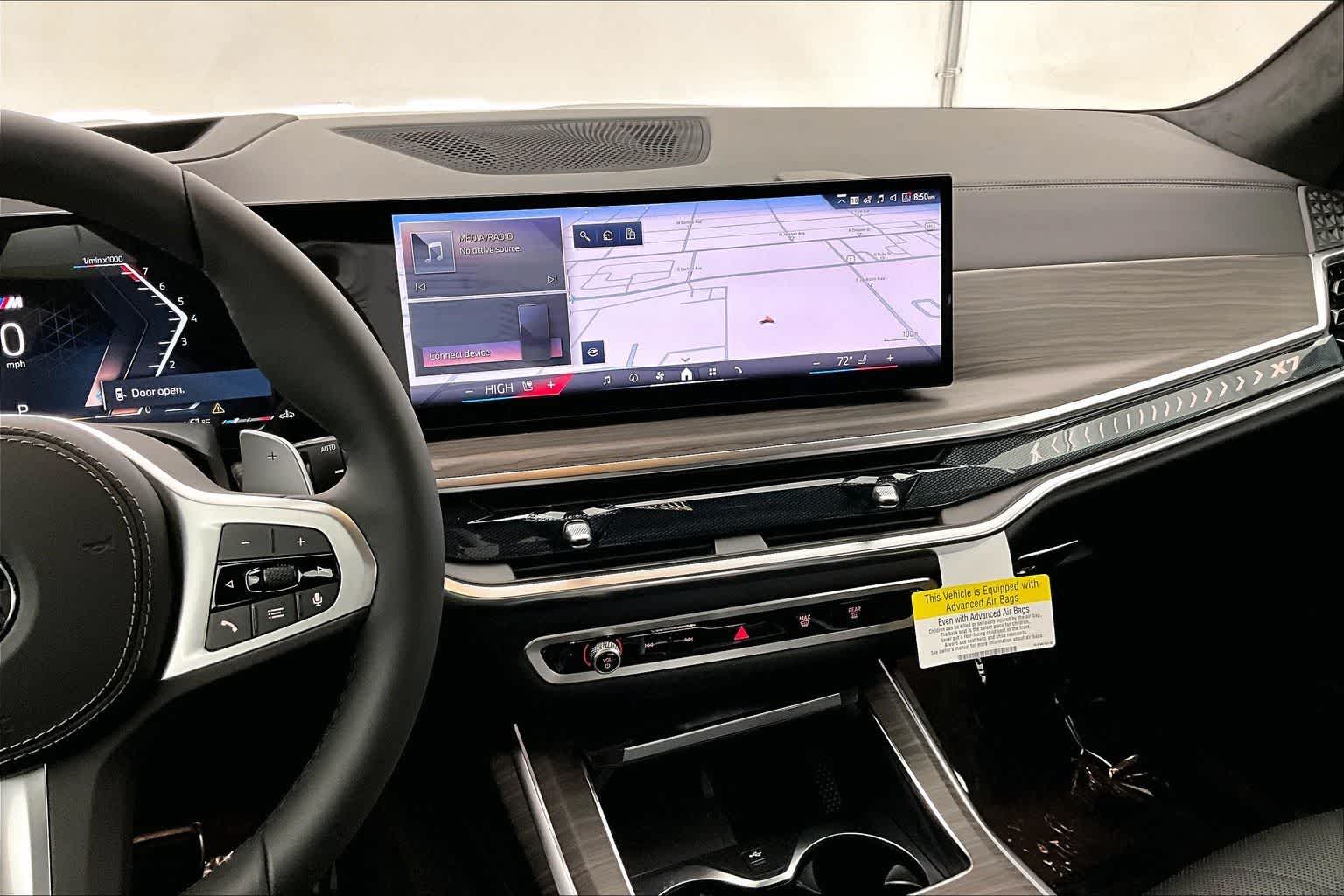 Thumbnail: 2026 BMW X7 - 16