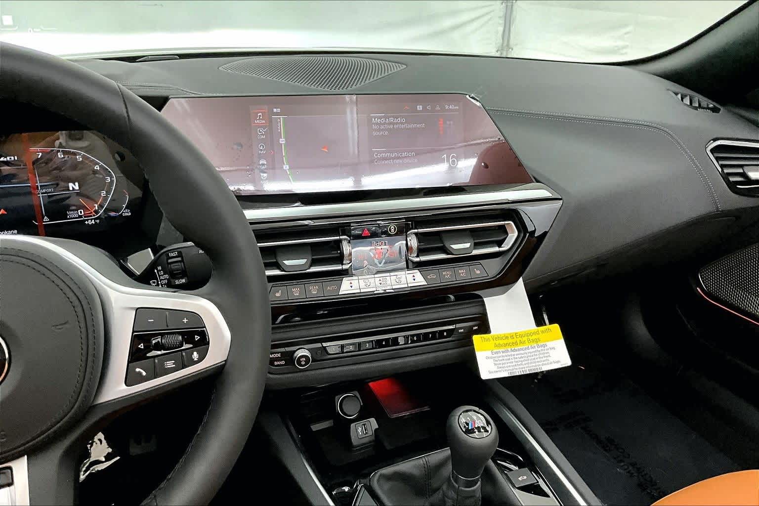 Thumbnail: 2026 BMW Z4 - 14